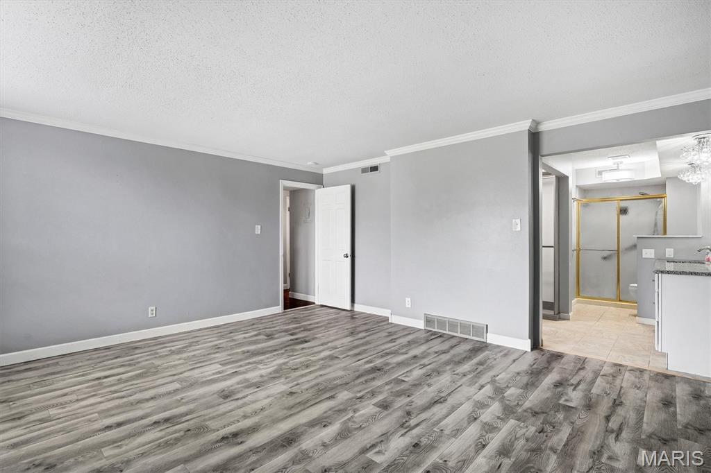 Cambridge Courts Condo - Residential