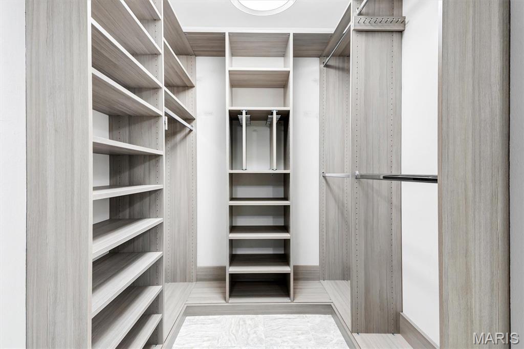 Cambridge Courts Condo - Residential