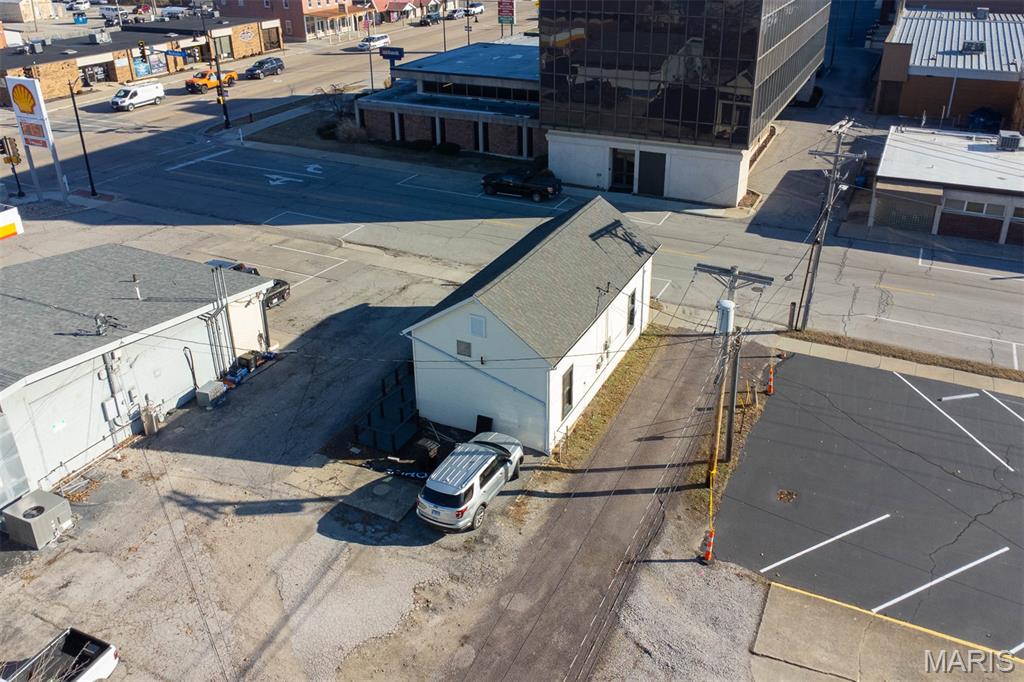 Highland - Commercial Sale