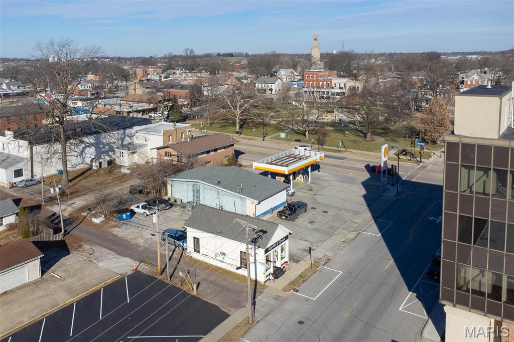 Highland - Commercial Sale