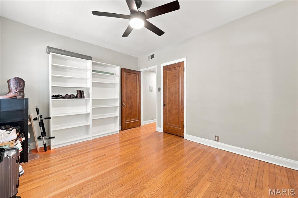 Cromwell Condo - Residential