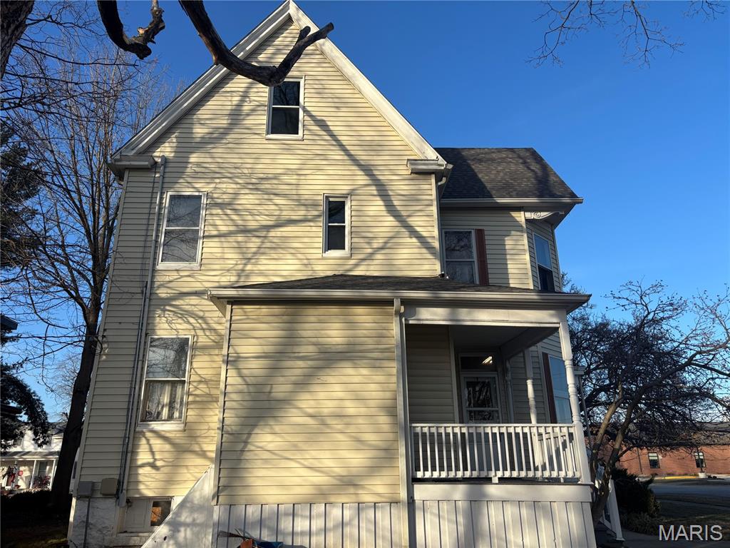 Middle Carlyle - Commercial Sale