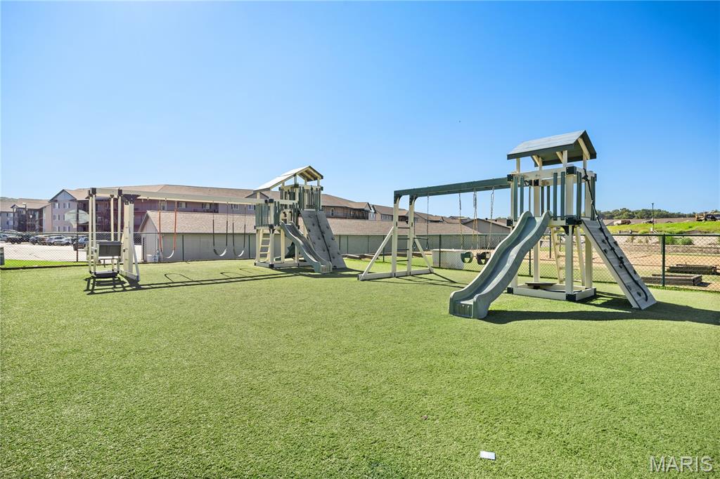Cedar Glen Condo 3Ad - Residential