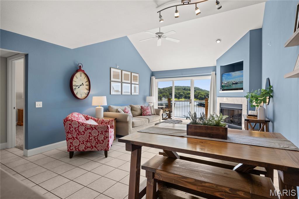 Cedar Glen Condo 3Ad - Residential