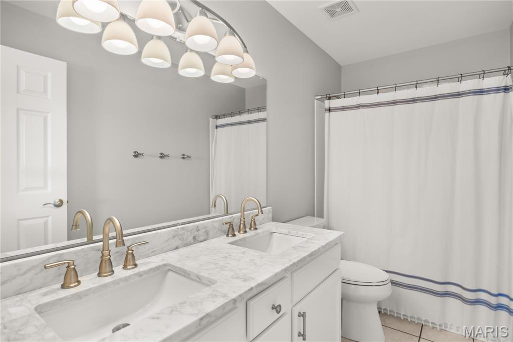 Cedar Glen Condo 3Ad - Residential