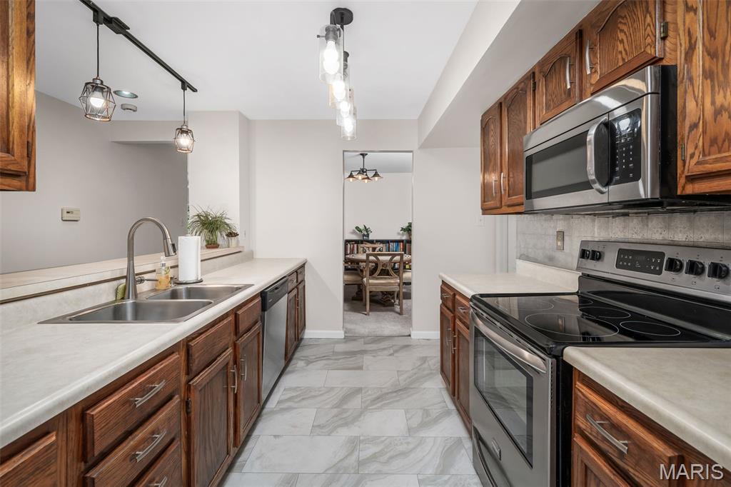 Aspen Ridge Condo Sec Ii - Residential