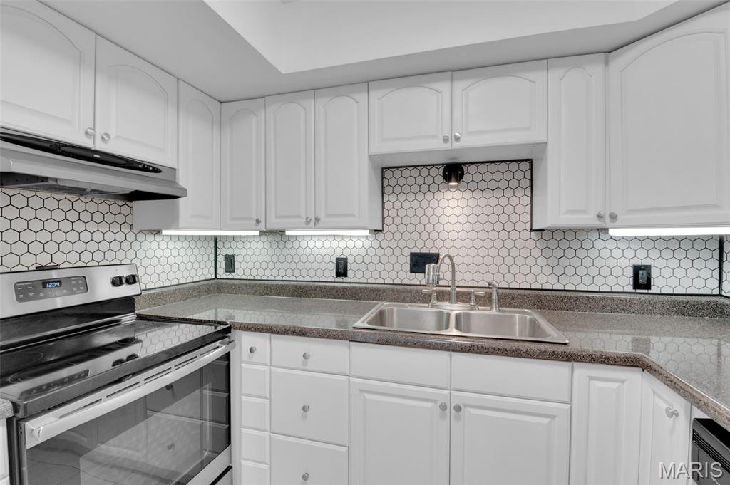 Brentwood Forest Condo Ph Six - Residential