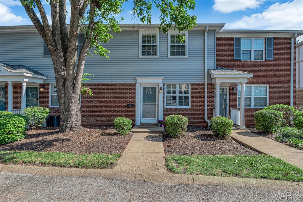 Brentwood Forest Condo Ph Six - Residential