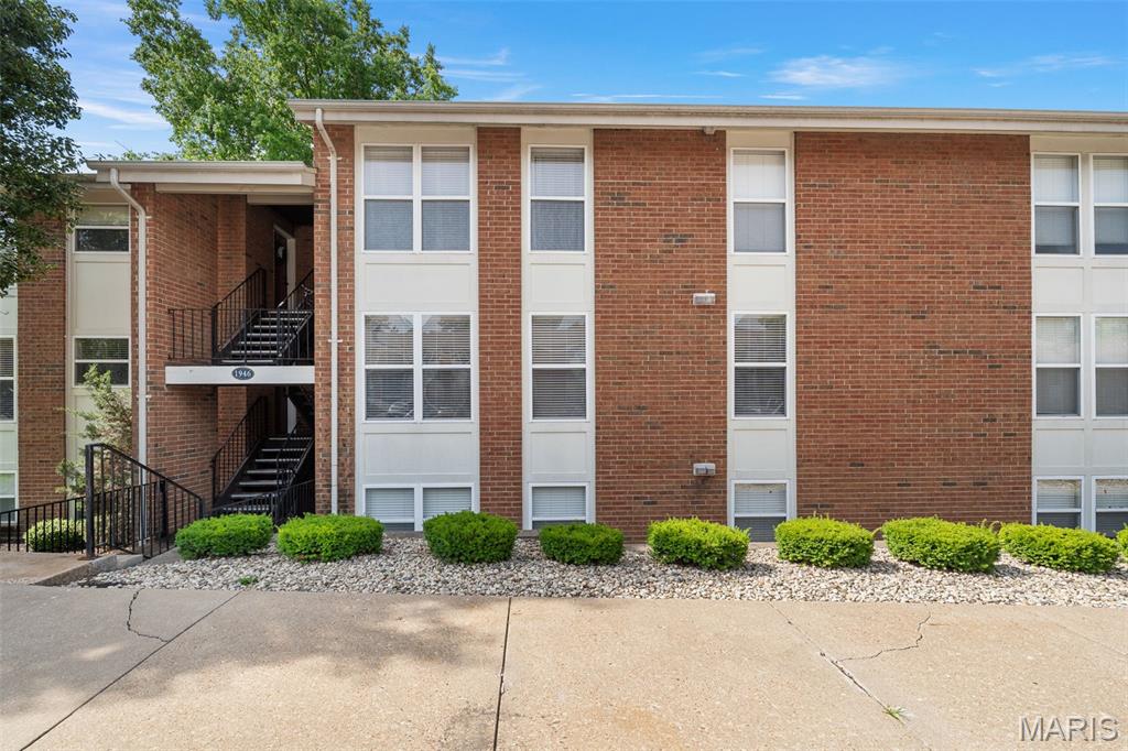 Greenbriar Condo - Residential