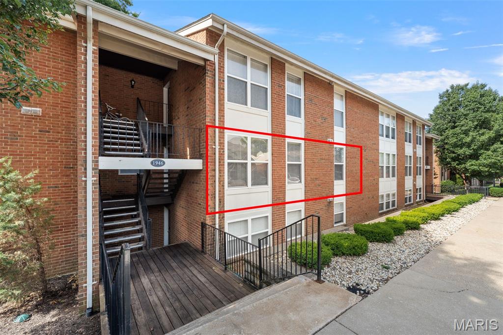 Greenbriar Condo - Residential