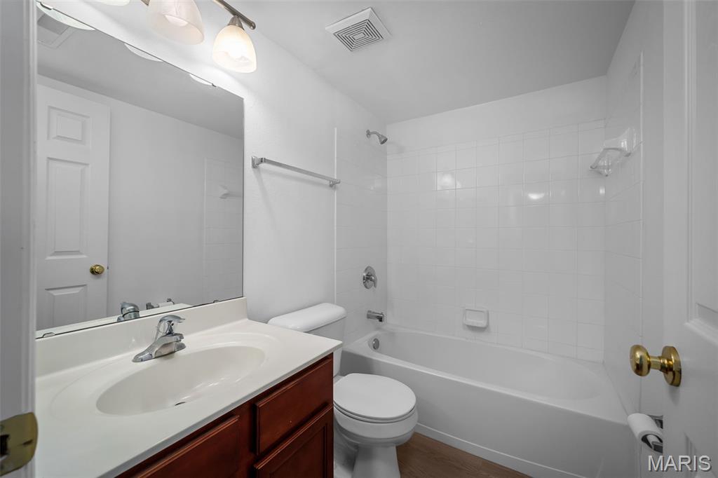 Greenbriar Condo - Residential