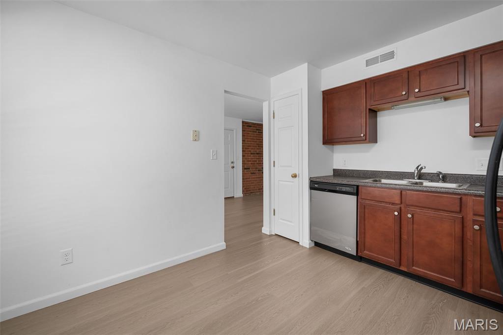 Greenbriar Condo - Residential