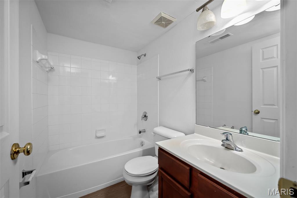 Greenbriar Condo - Residential