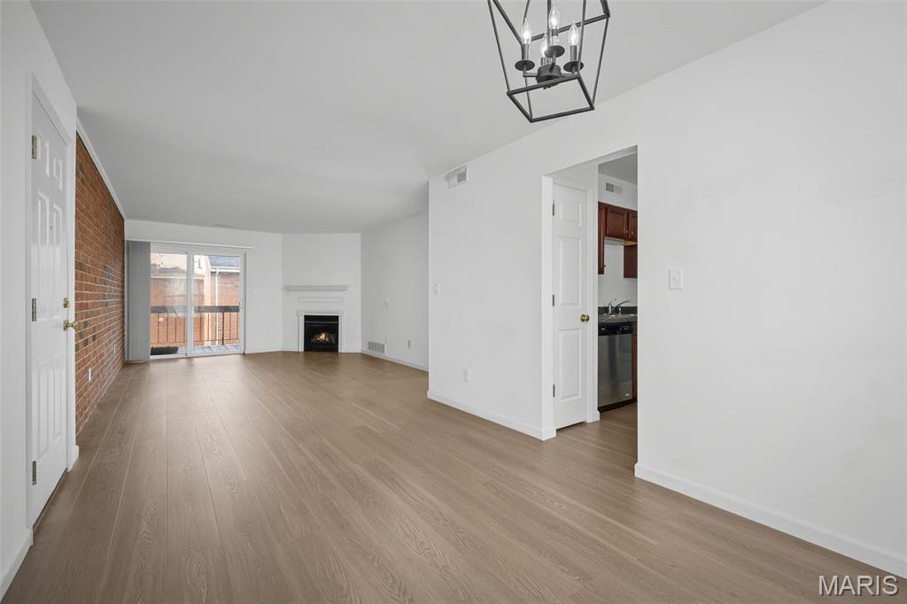 Greenbriar Condo - Residential