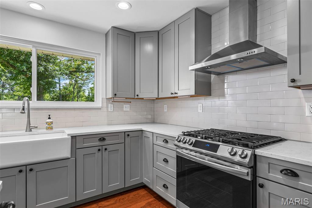 Grimm Lt Split Two - Residential
