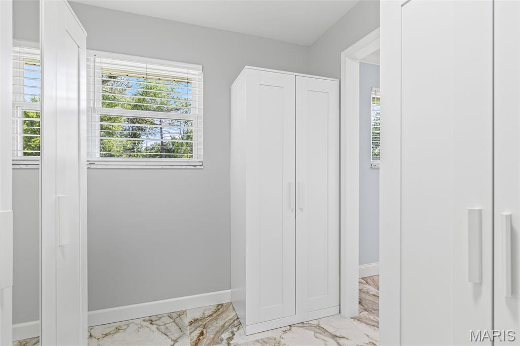 Grimm Lt Split Two - Residential