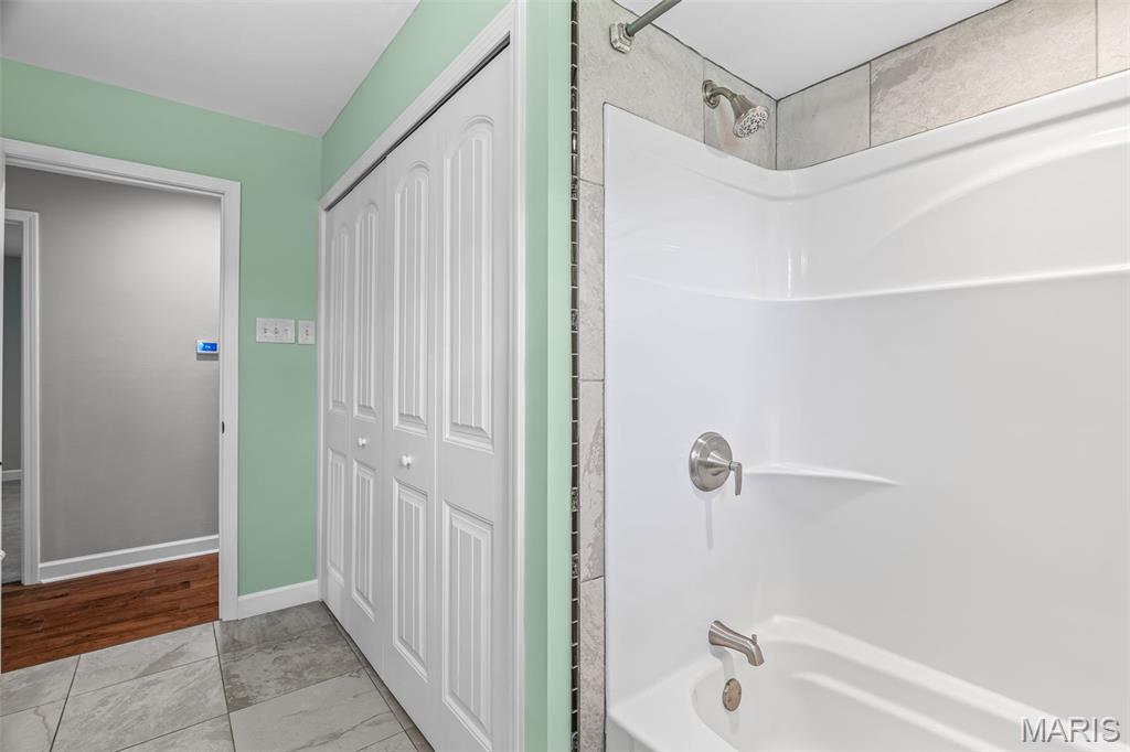 Grimm Lt Split Two - Residential