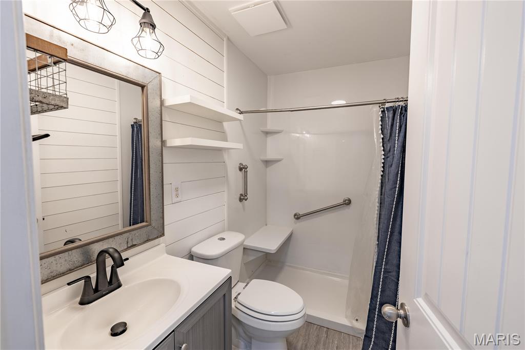 Twin Oaks - Residential