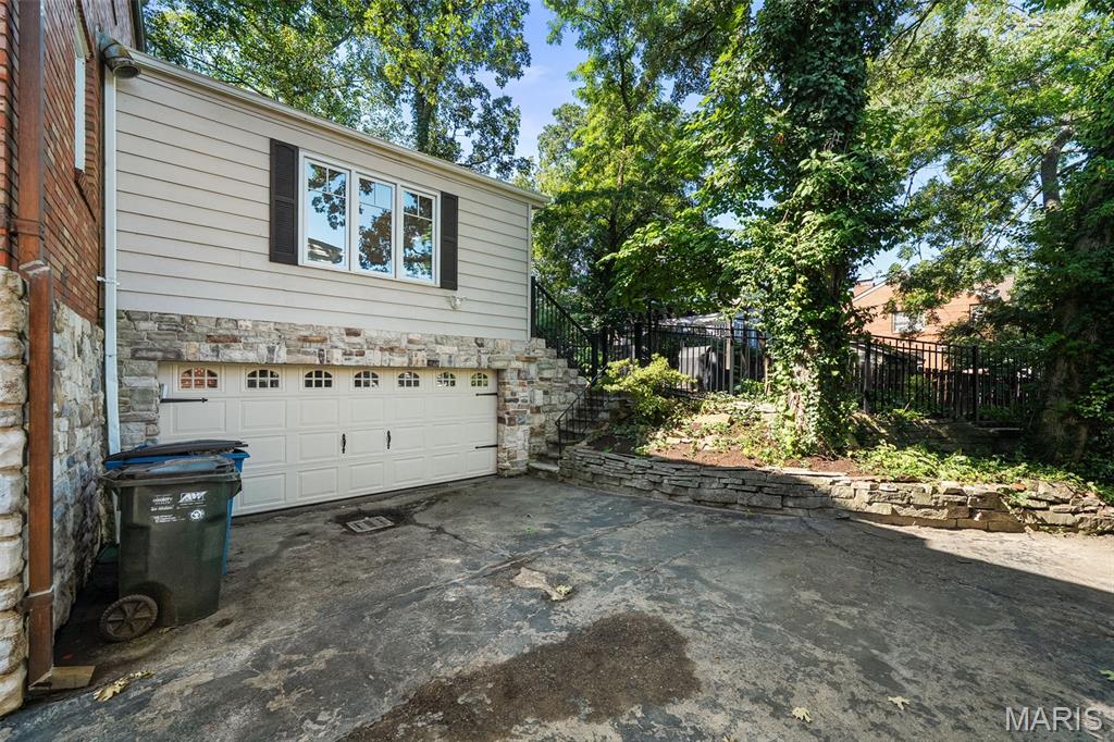 Dickson Place - Residential