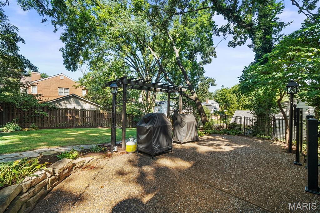 Dickson Place - Residential