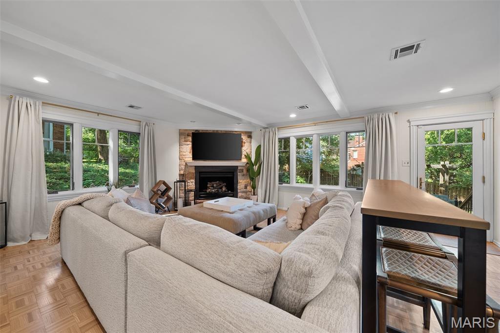 Dickson Place - Residential