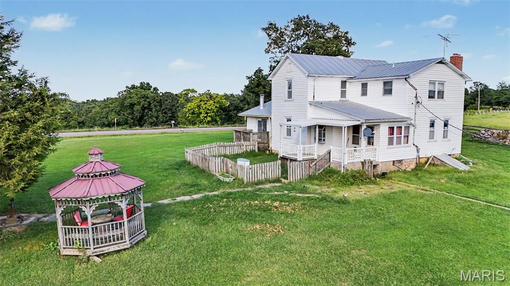 NEW HAVEN - Farm
