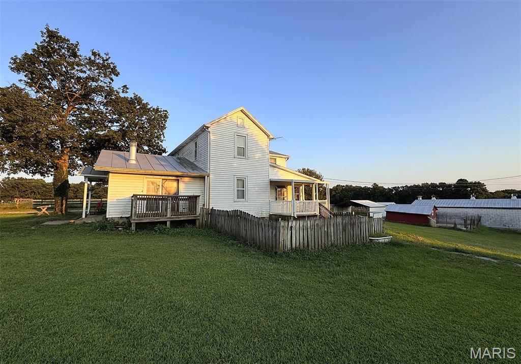 NEW HAVEN - Farm