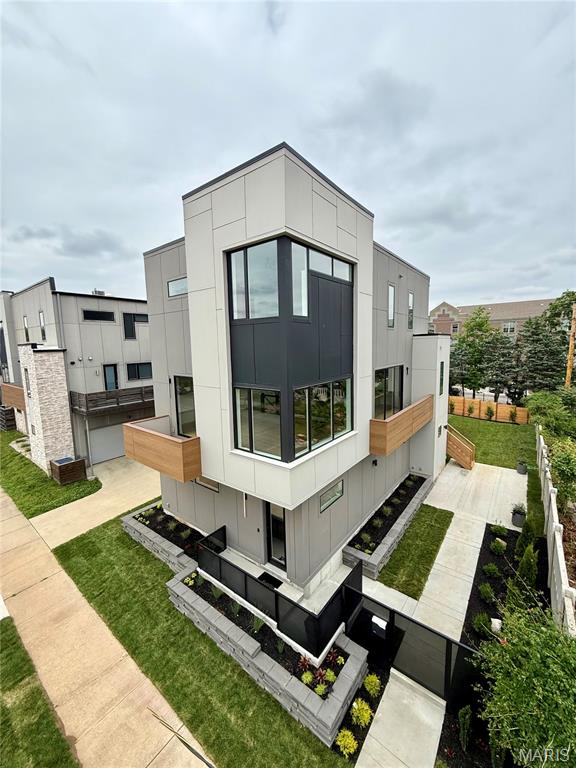 Lafayette & California - Residential