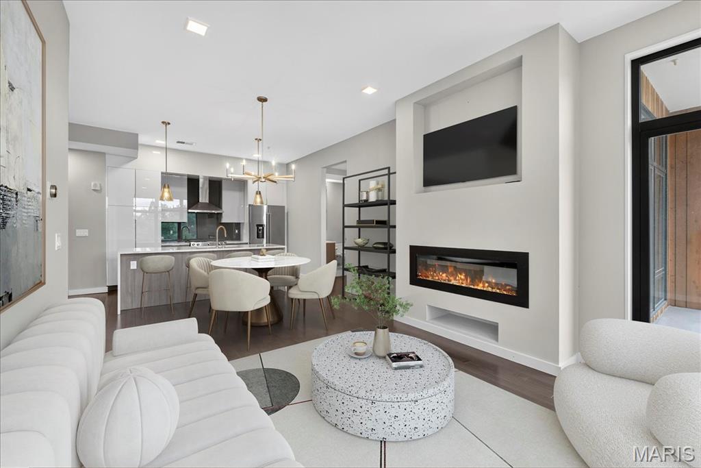 4101 Laclede Condos - Residential