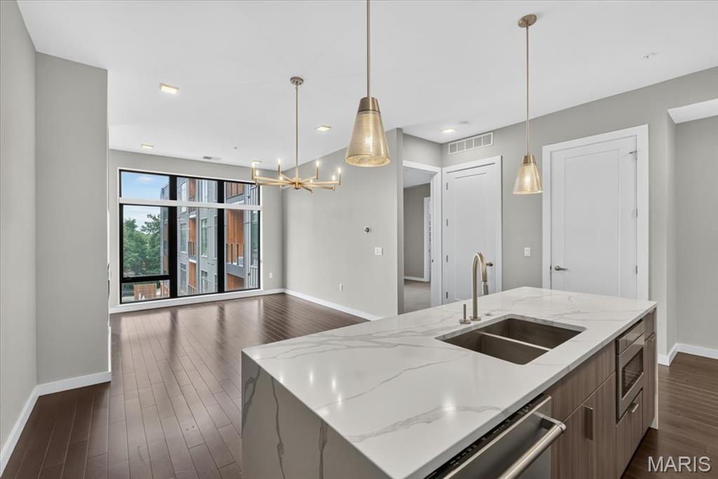 4101 Laclede Condos - Residential