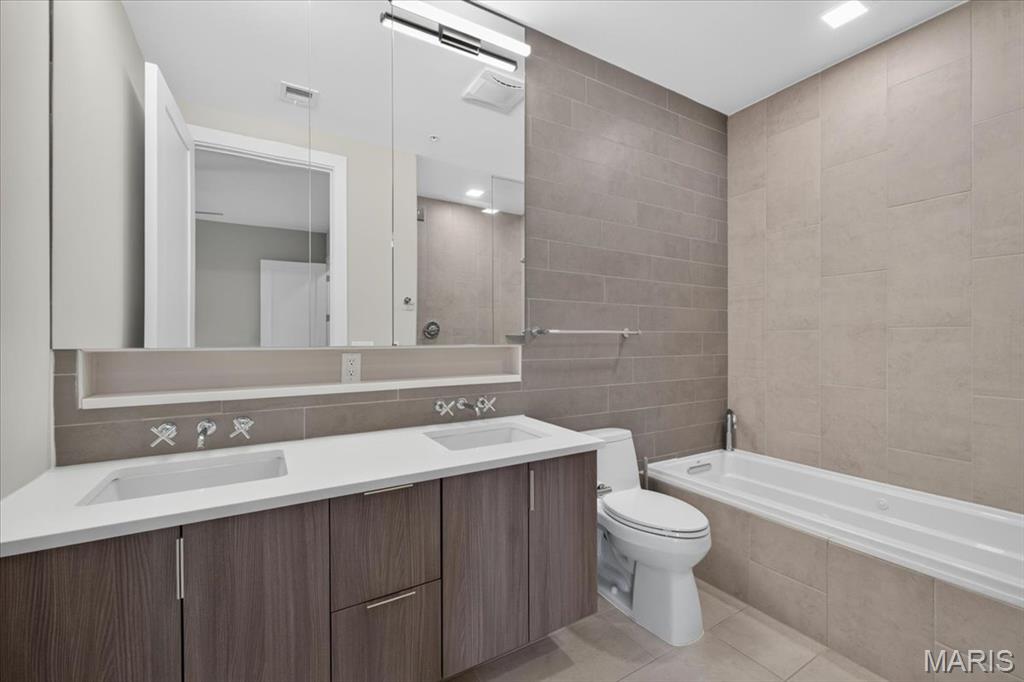 4101 Laclede Condos - Residential