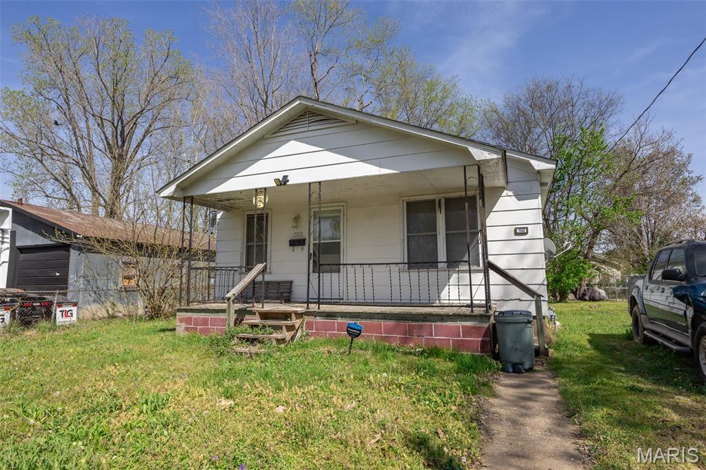 This charming 3-bedroom, 1-bath home has been well loved by its previous owner and is ready for its next chapter. Offering solid potential, this property is perfect for buyers who don’t mind putting in a little TLC to make it their own. Whether you’re looking for a fixer-upper, investment opportunity, or a place to add your personal touch, this home is priced accordingly and full of possibilities.
Outside, you’ll find space ideal for a garden along with a convenient equipment shed for storage. Inside, don’t miss the unique upstairs attic area, offering additional storage or the potential for creative use.
Bring your vision and turn this well-loved home into something truly special!