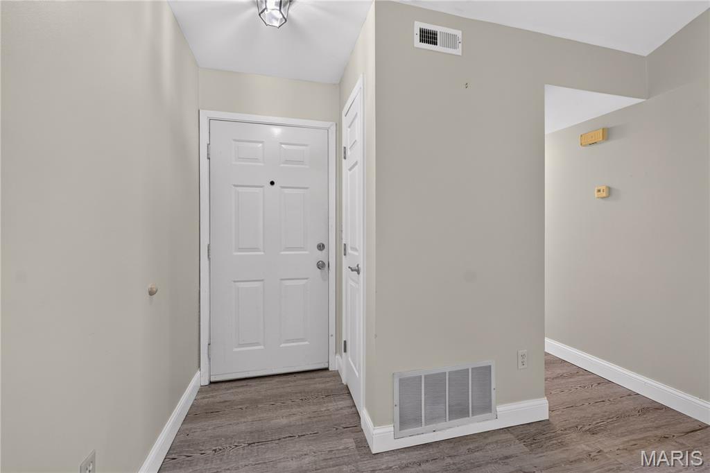 Stone Ridge Estate Condos - Residential