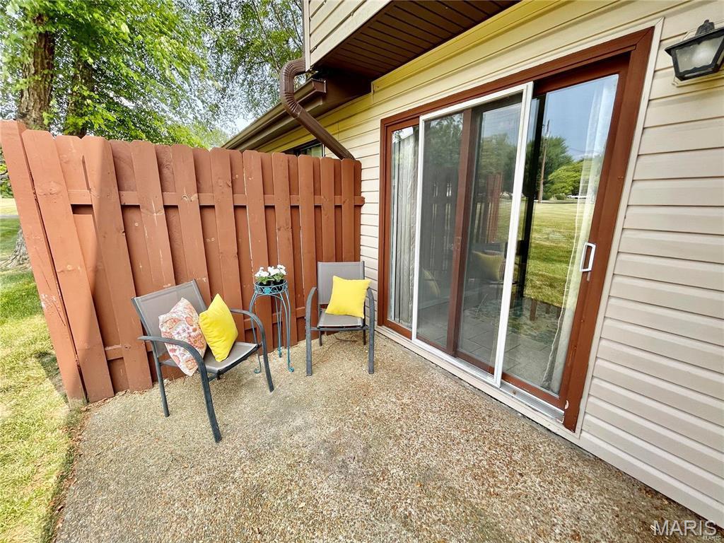 West Wood Condo 01 - Residential Lease