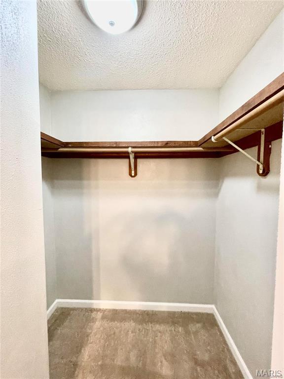 West Wood Condo 01 - Residential Lease