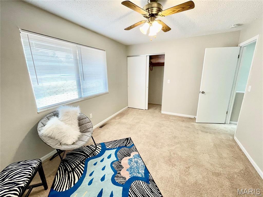 West Wood Condo 01 - Residential Lease