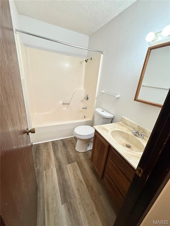 NOT IN A SUBDIVISION - Residential Lease