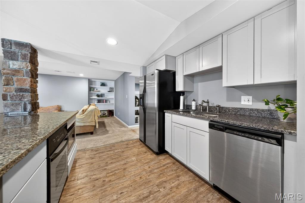 Fischer Pointe Estates - Residential