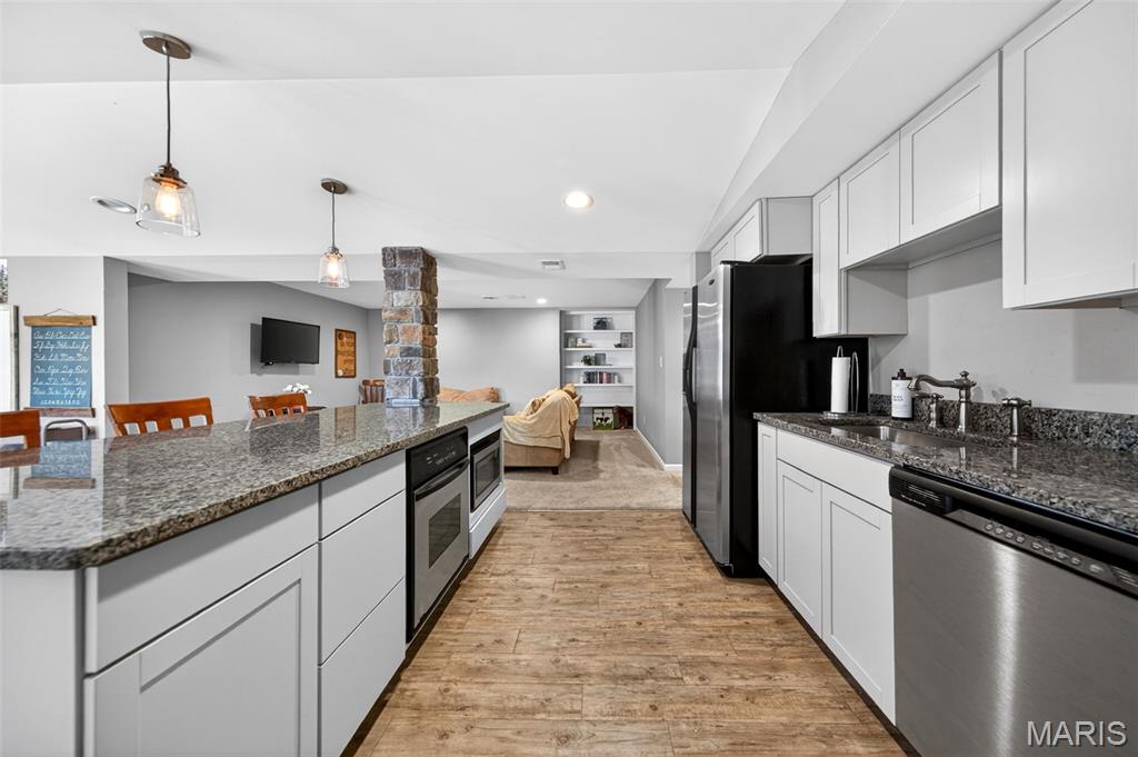 Fischer Pointe Estates - Residential