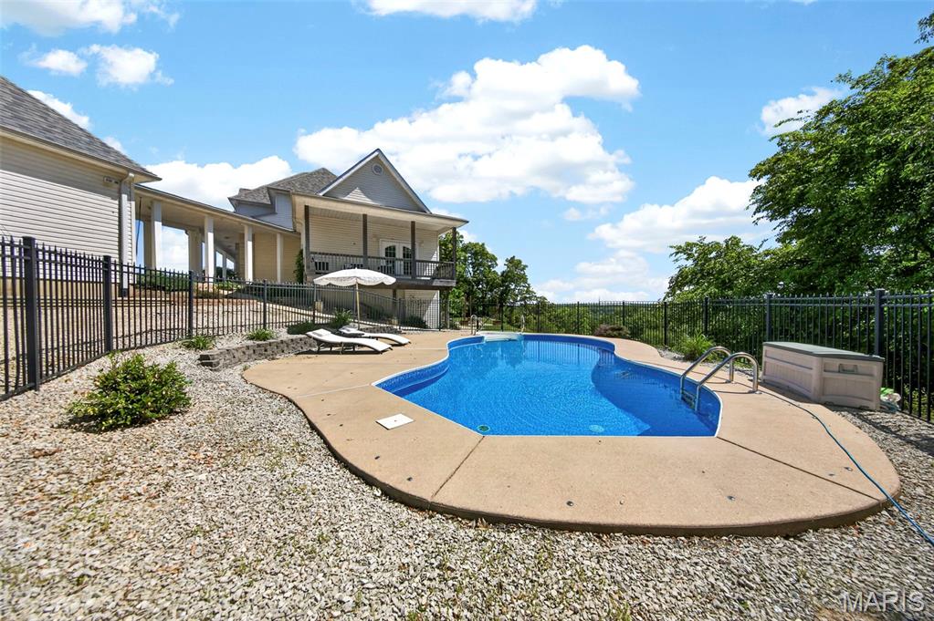 Fischer Pointe Estates - Residential