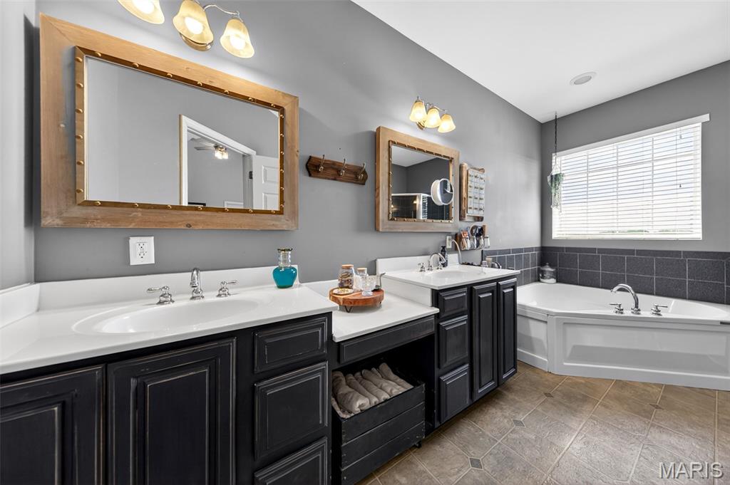 Fischer Pointe Estates - Residential