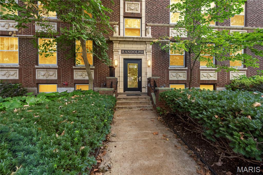 City living at its best in historic DeBaliviere Place walking distance to Forest Park! Walk to eateries, Metrolink & St. Vincent Greenway Trailhead! Located between BJC & Wash U-fabulous location & check out the tree lined streets! Lease Purchase also considered! Elevator andParking Garage w/reserved spot (#6) & secure surface lot parking -park & walk up one flight of stairs to your kitchen door! Pet friendly! Exercise rm off garage! Lots of updates in this spacious, light-filled unit with covered porch! Three bedrms & Two full baths. Premium finishes-Two piece Crown Molding in Living rm-dining-primary & 3rd bedroom, framed doorways! Wood floors flow in living-dining & 3rd bdrm. Updated kitchen cabinetry, stainless steel appliances w/ frig, tiled backsplash, breakfast bar! Private updated bath in primary bdrm w/in-unit laundry. updated hall bath located near additional 2 bdrms. Large storage locker. Private pool access for a fee.