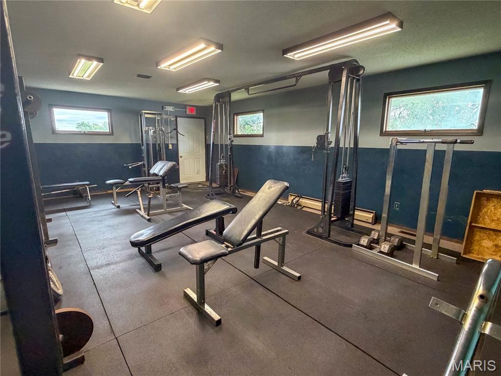 Lakeside - Commercial Sale