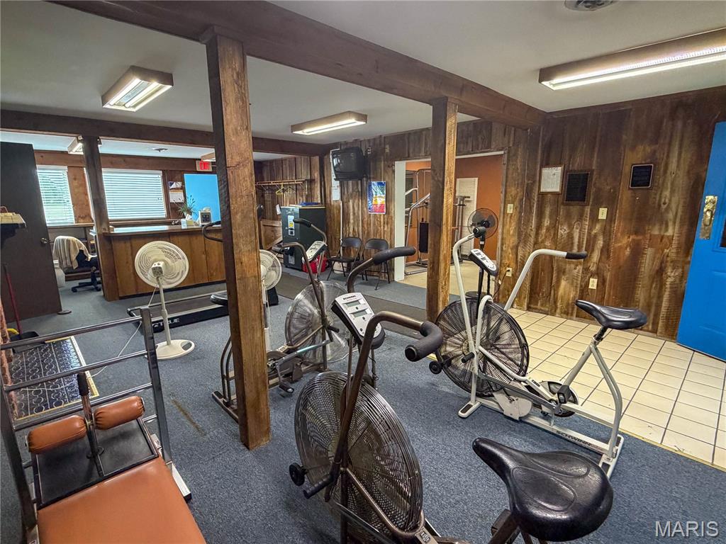 Lakeside - Commercial Sale