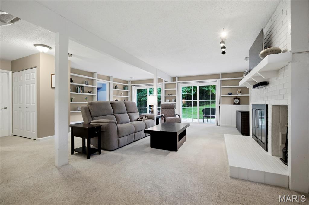 Hickory Hill Farm - Residential