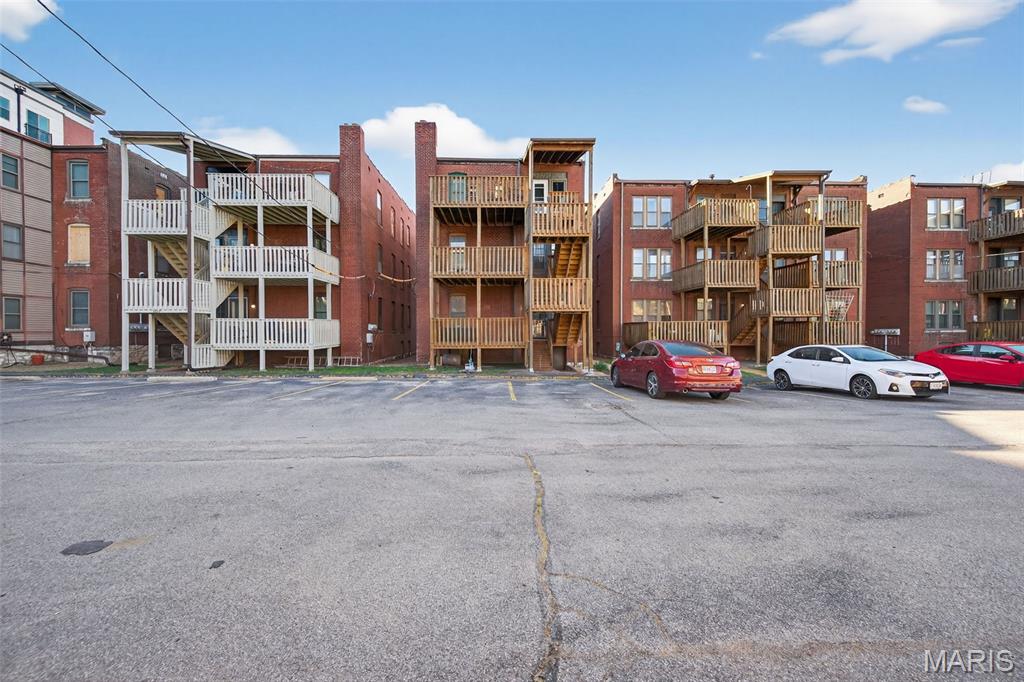 Waterman-Pershing 09 01 F - Residential
