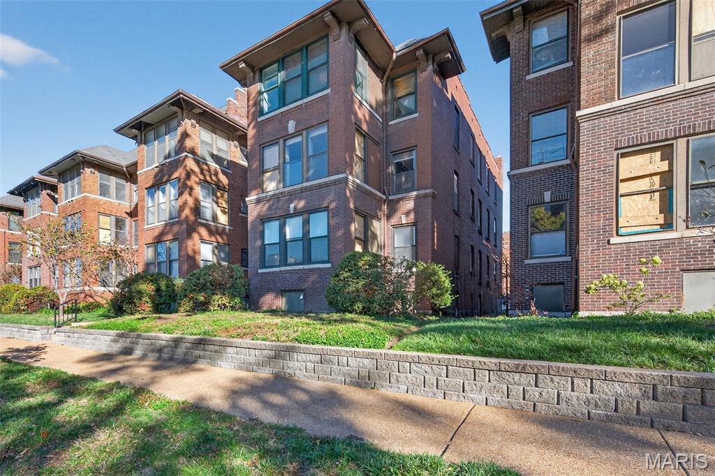 Waterman-Pershing 09 01 F - Residential