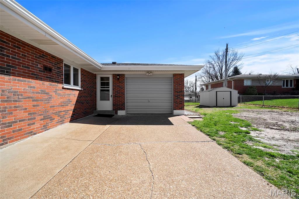 Heege Court - Residential