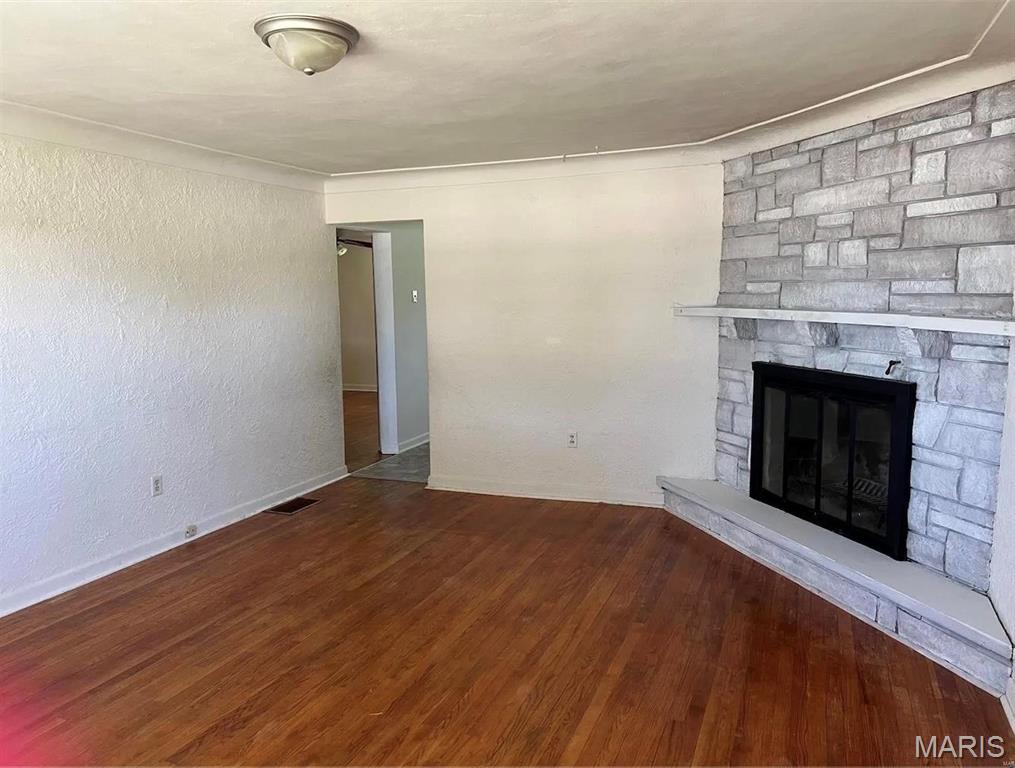 NOT IN A SUBDIVISION - Residential Lease