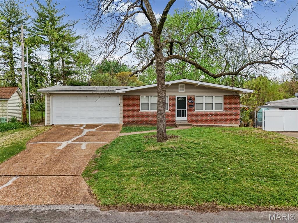 Welcome to your next home! Comfortable and inviting 4 bed, 2 bath residence located in a quiet, established neighborhood. This well-maintained property offers a perfect blend of space, functionality, and convenience. Inside, you’ll find a bright and open layout with generous living areas, ideal for both relaxing and entertaining. Large windows bring in plenty of natural light, creating a warm and welcoming atmosphere throughout the home. The kitchen provides ample cabinet space and great countertops with room to cook. The bedrooms offer comfort and privacy with plenty of closet space. Whether you're working from home, hosting guests, or simply unwinding, this home accommodates a variety of lifestyles. Big basement for extra storage or additional family room area. Step outside to enjoy a spacious yard - perfect for outdoor activities, weekend barbecues, or simply enjoying fresh air in a peaceful setting. Conveniently located near shopping, dining, parks, and major highways & STL city / airport -  this home makes commuting and everyday errands easy.